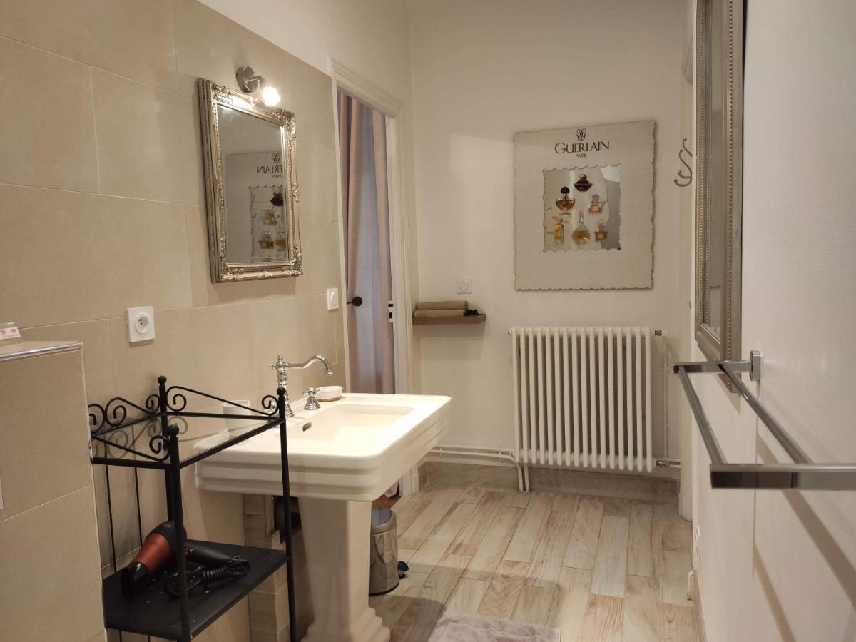 D'hotes De Luxe Cote Parc-cote Jardin Avec Parking Prive Gratuit Frühstückspension *