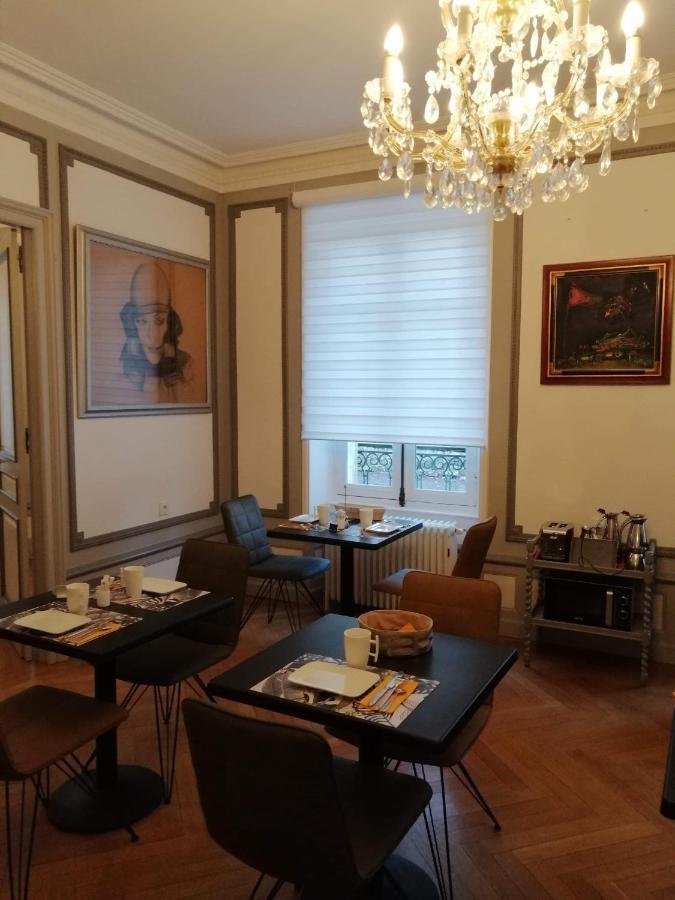 D'hôtes Côté Parc-côté Jardin Couette-café *